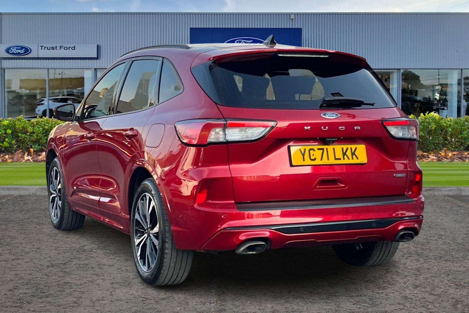 Ford KUGA Photo 1