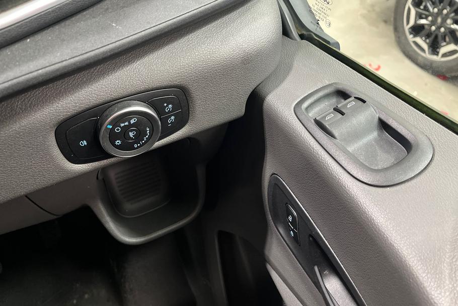 Used Ford TRANSIT EJ75MVW 29