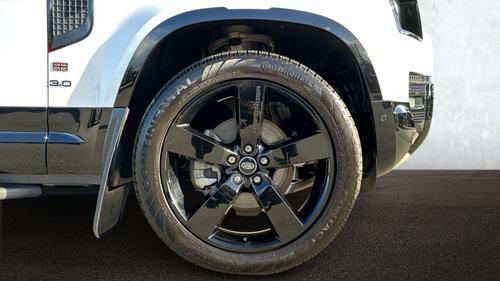 Land Rover Defender Photo autoimg-2618ec4d4a8ab26b2e4e1b82f43363ef38ac2e81.jpg