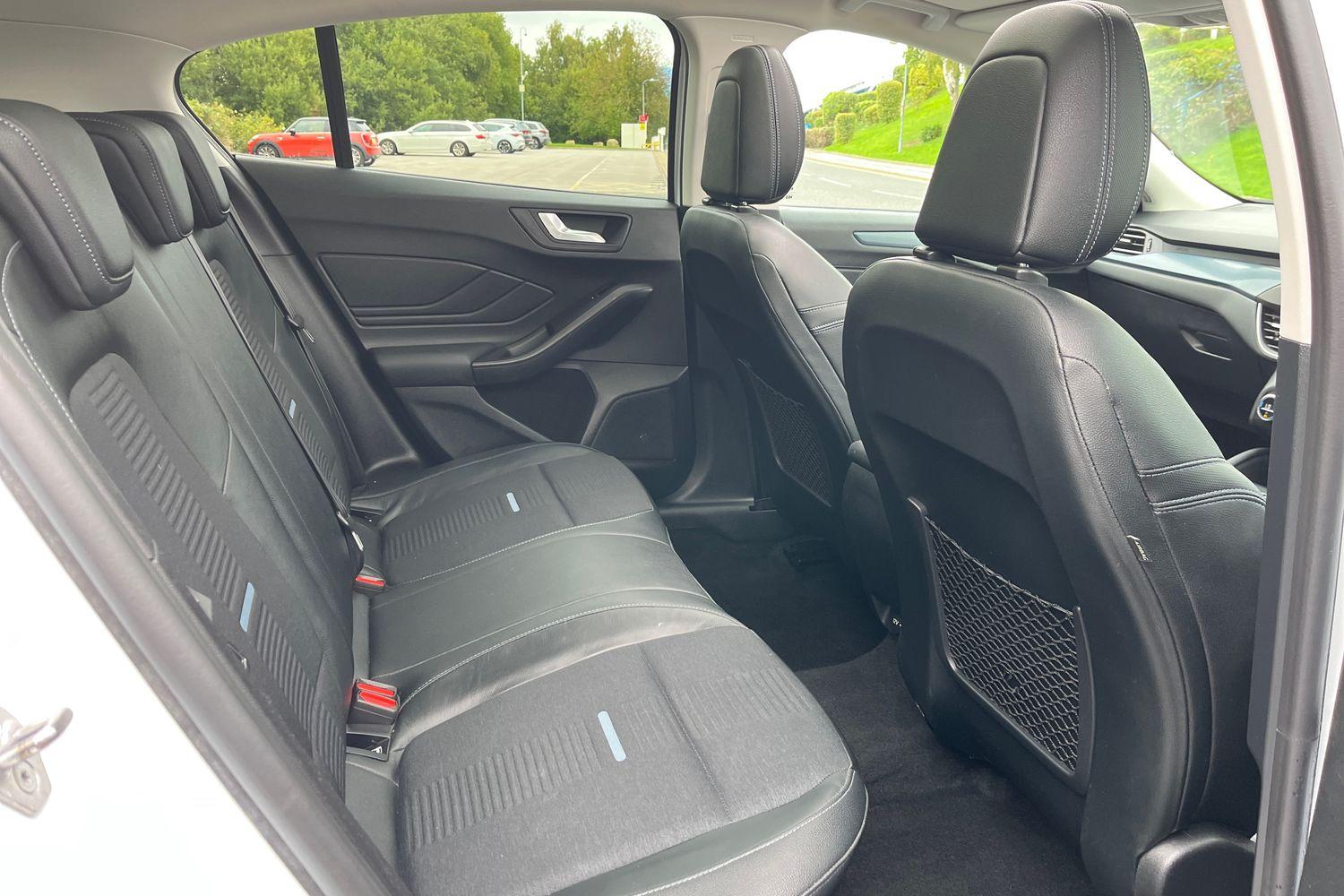 Ford Focus Photo 37