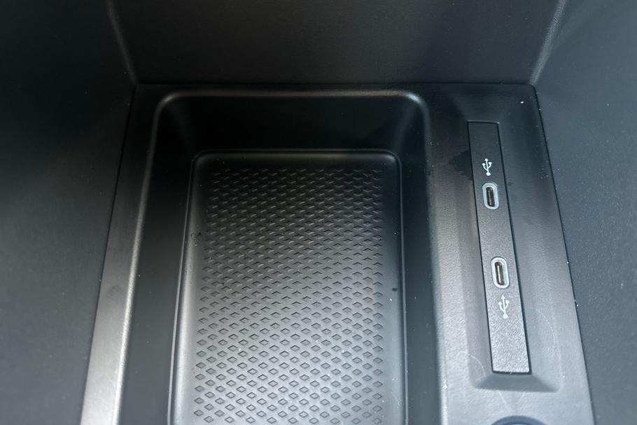 Used Ford TRANSIT CONNECT 22