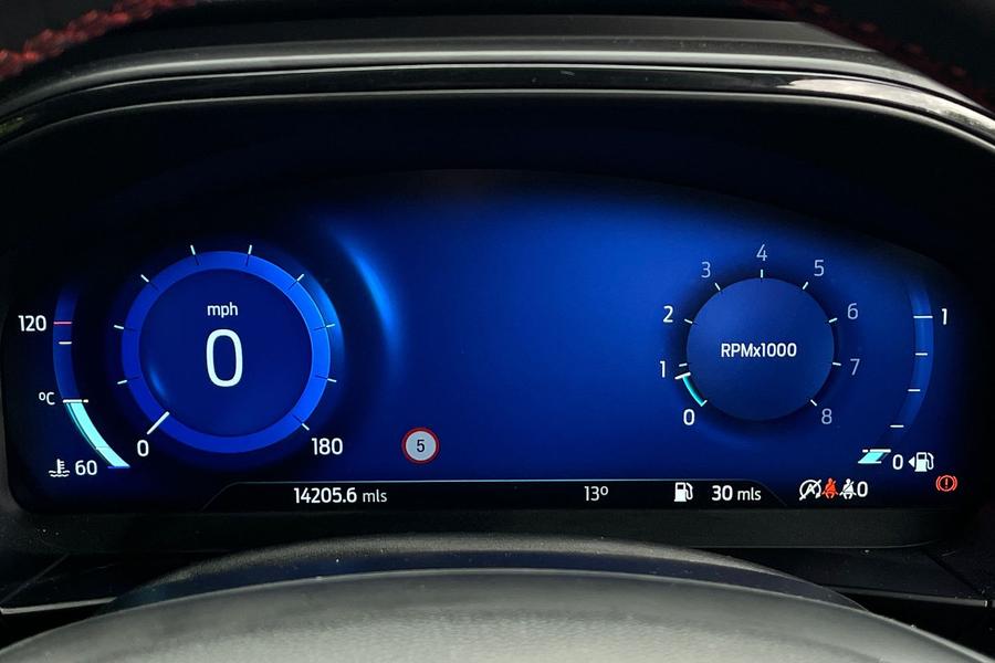 Ford Focus Photo autoimg-261d8023ed312ab82e30cdf1fedca00328b104a8.jpg