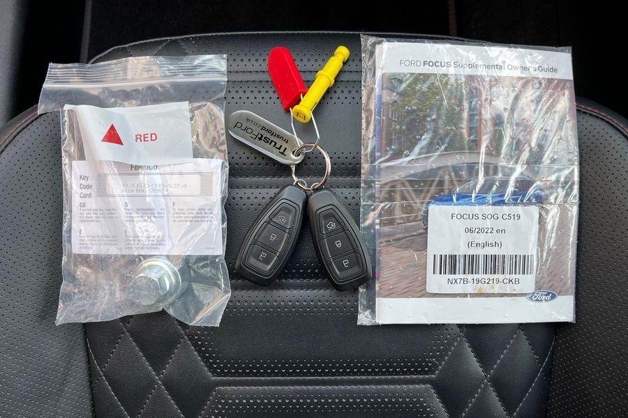 Ford Focus Photo autoimg-261eeb5c0d0156f7de4b63c8b11f8a7992e6af71.jpg