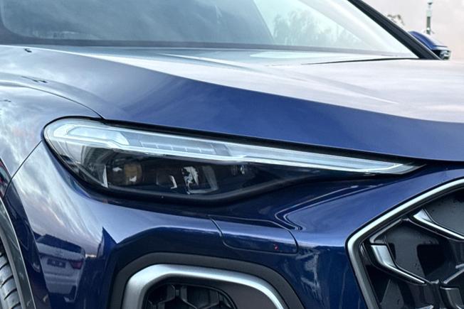 AUDI Q5 SUV Photo 19