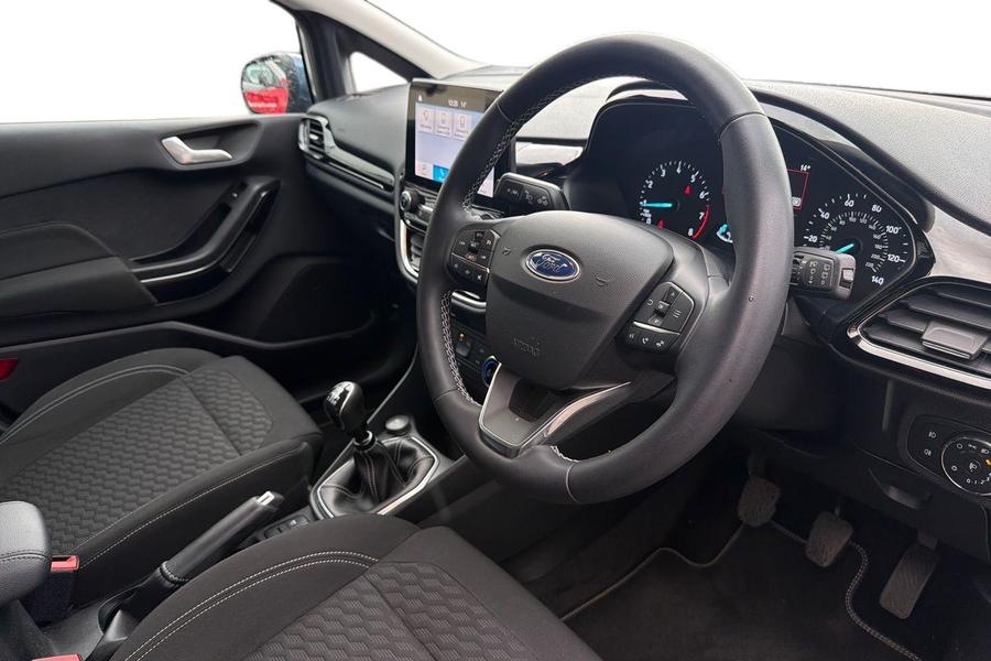Ford FIESTA Photo autoimg-262c1eda7de705835ec255a353c7786144b50c36.jpg