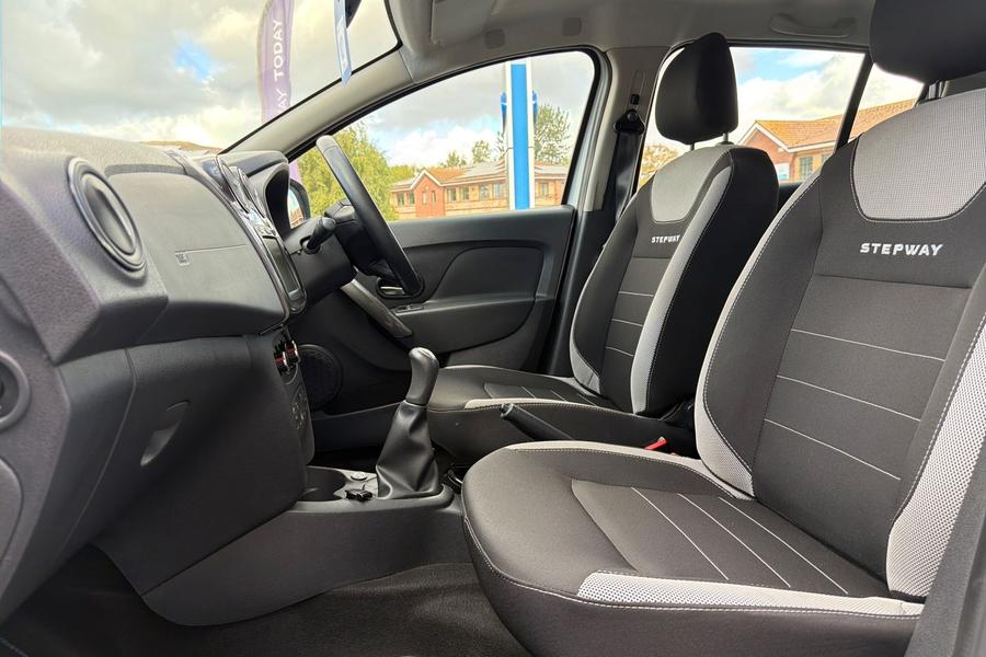 Dacia Sandero Stepway Photo autoimg-26328fff3dd79c1350185f45334c7b136f289cc1.jpg