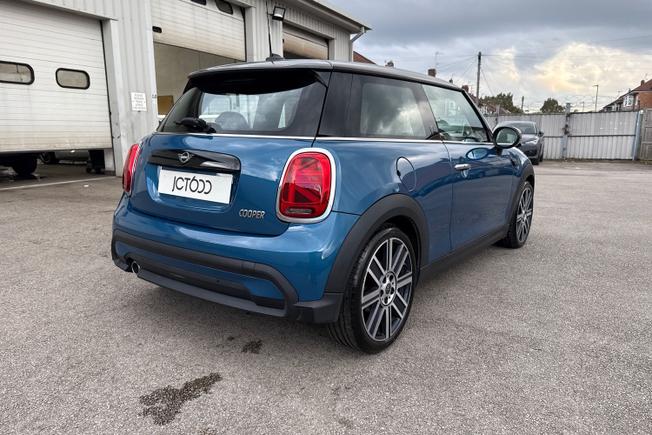 MINI Hatch Photo 22