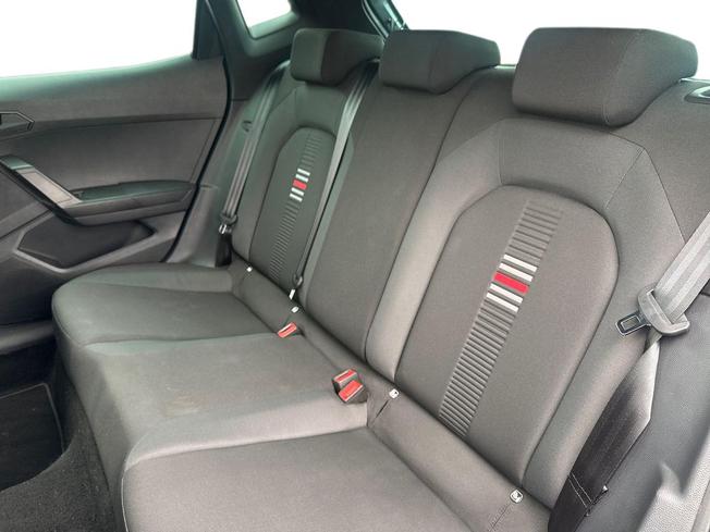SEAT Ibiza Photo 9