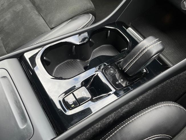 VOLVO Xc40 Photo 39