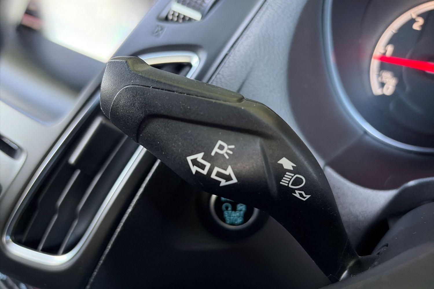 Ford Focus Photo 13