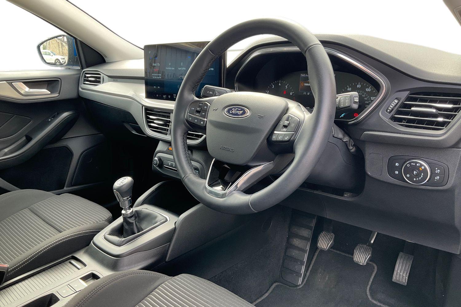 Ford Focus Photo 8