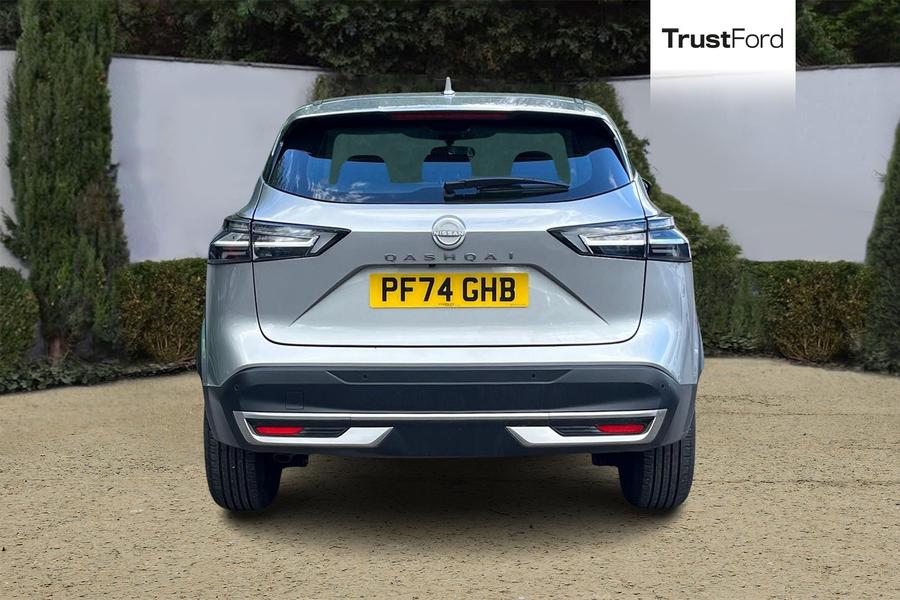 Nissan Qashqai Photo autoimg-26488afea59679dfcbde4c8803f8bc1b697b75ec.jpg