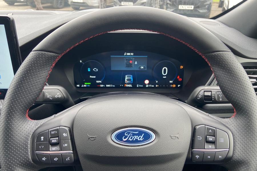 Ford KUGA Photo autoimg-264a197f1d02c0a9f1a23a69b4c3d8fcf70e134a.jpg