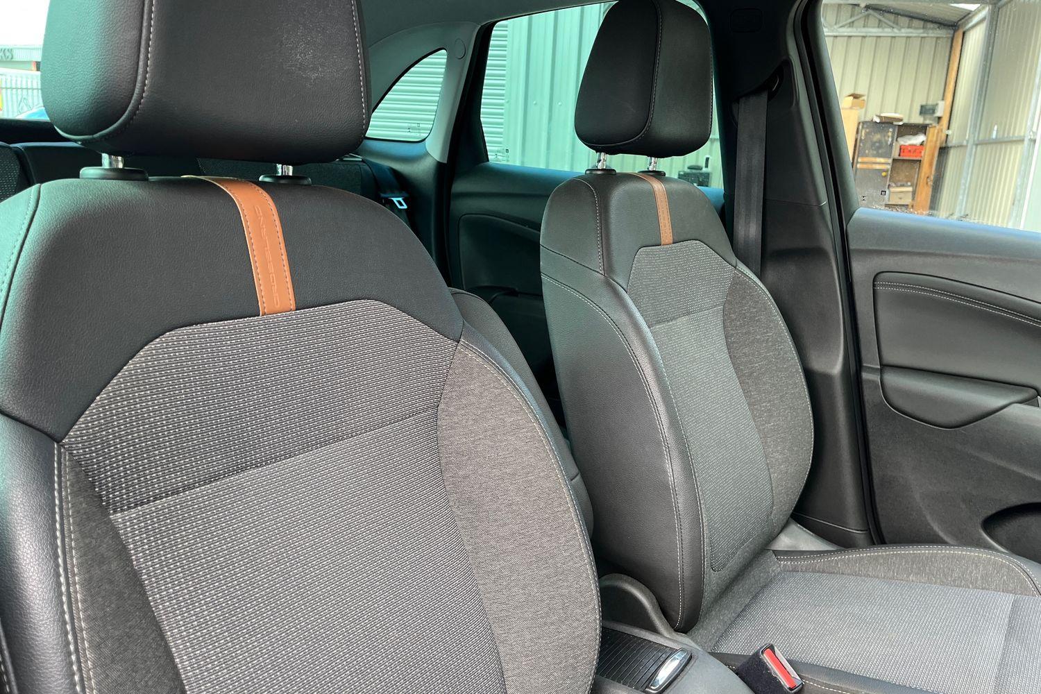 Vauxhall CROSSLAND Photo 16