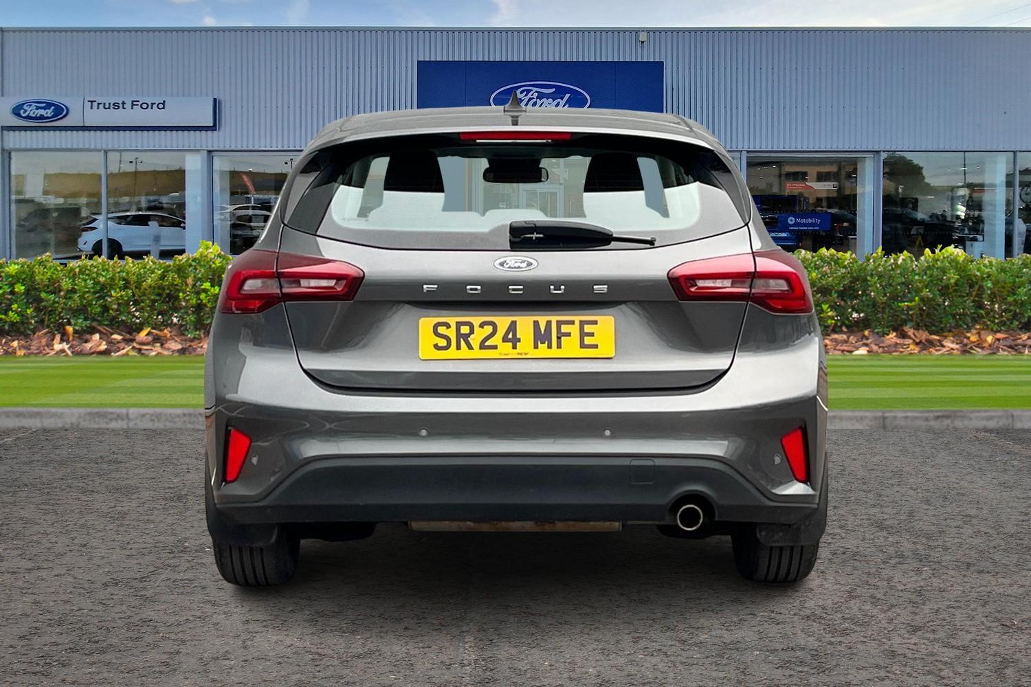 Ford FOCUS Photo 6