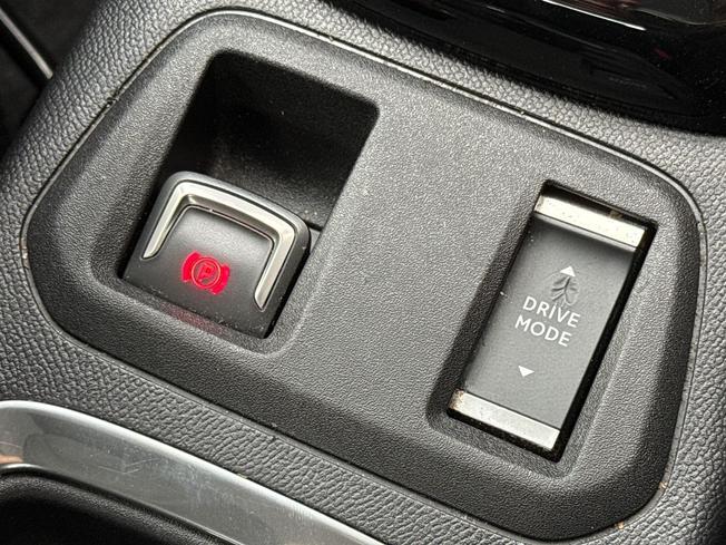 VAUXHALL Corsa Photo 51