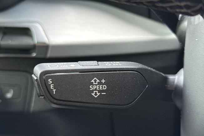 AUDI Q2 Photo 36