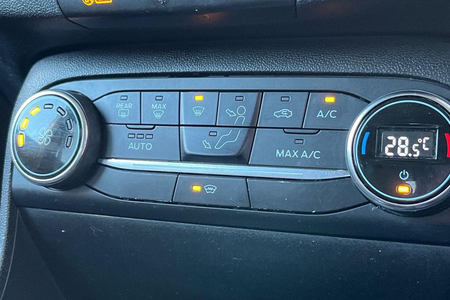 Used Ford FIESTA FL19VUX 27