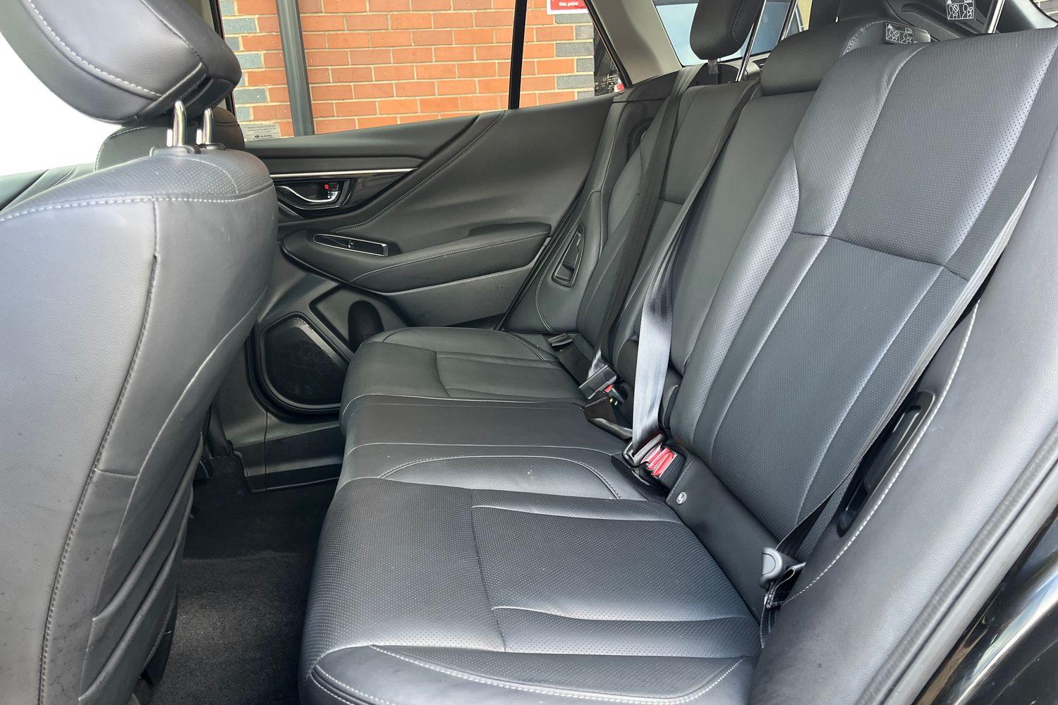 Subaru OUTBACK Photo 19
