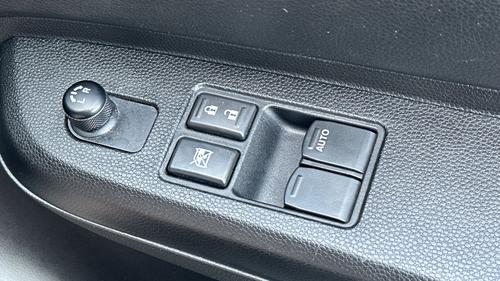 Suzuki Ignis Photo autoimg-265d5f164e633809b9215b069a37d117c2fcd8eb.jpg