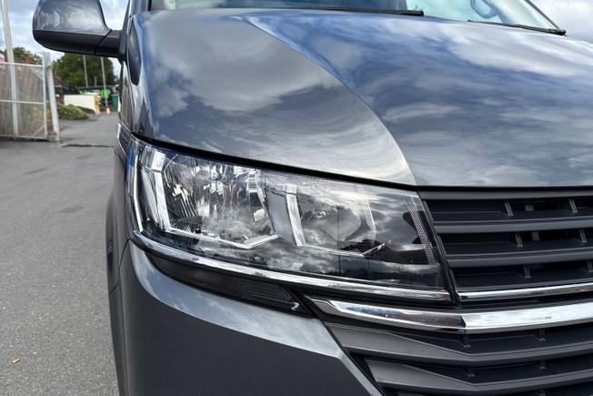 VOLKSWAGEN Transporter Photo 19