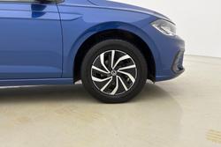 VOLKSWAGEN Polo Photo 5