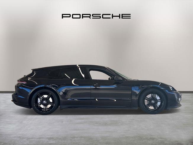 PORSCHE Taycan Photo 8