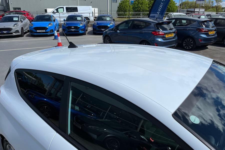 Ford FIESTA Photo autoimg-2665a9701f3136518c81f474c5f539c6a12f067c.jpg