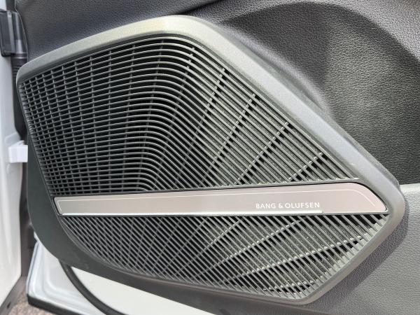 Audi Q5 Photo autoimg-26676cff6522e32dc89ddb6e649be35d56f3f24b.jpg
