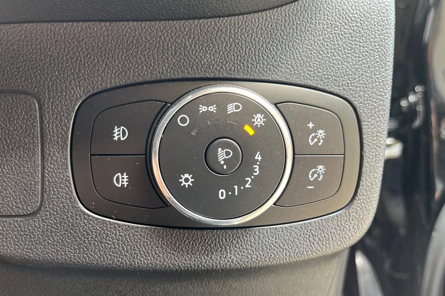 Ford Puma Photo autoimg-266a23a489a3fa9ecb67f01e962ec3cfa8f6e363.jpg
