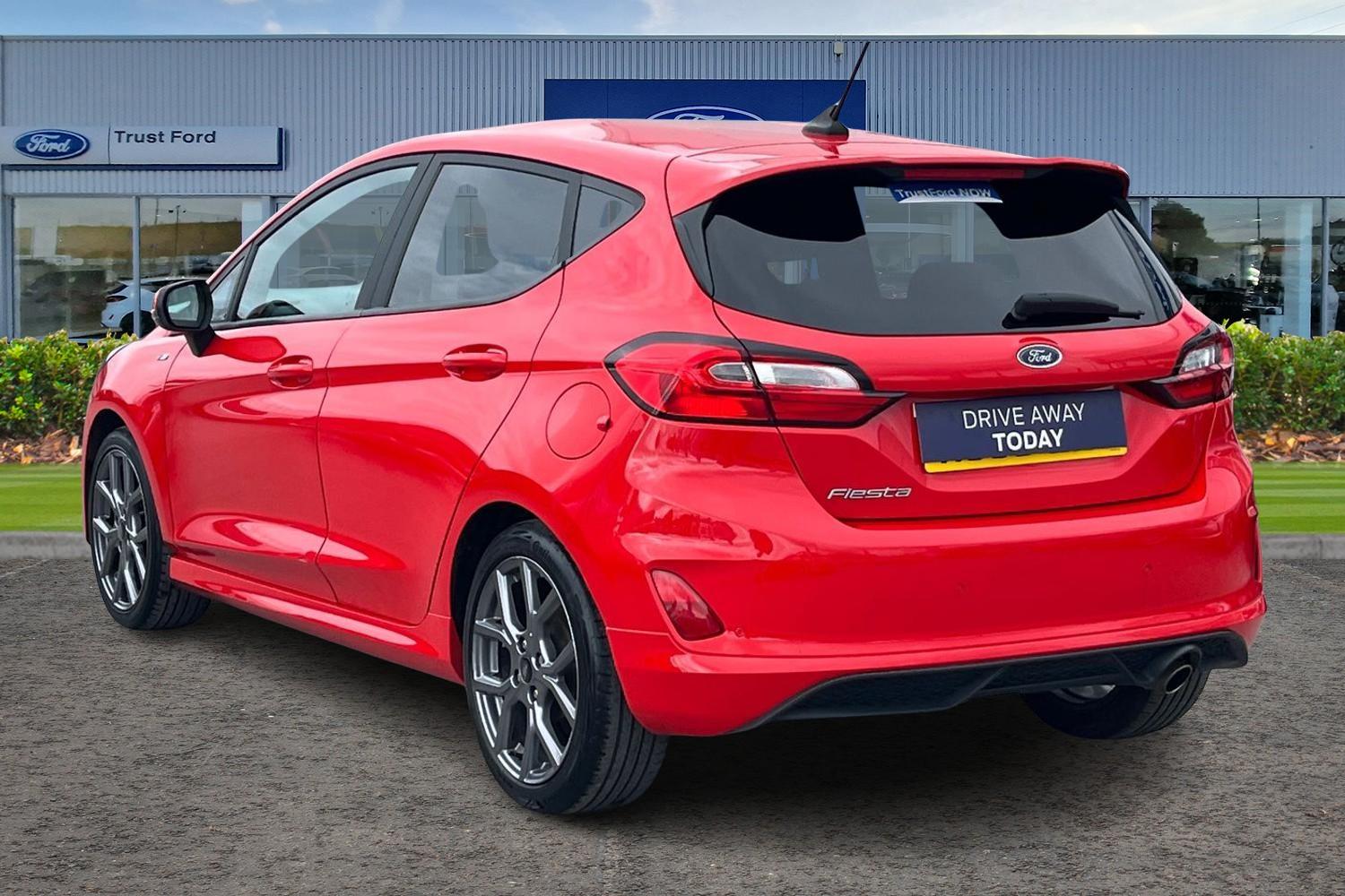 Ford FIESTA Photo 1