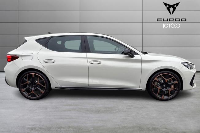 CUPRA Leon Photo 4