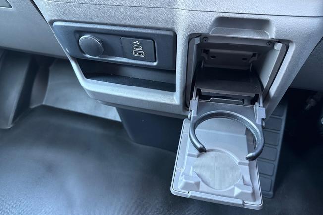 VOLKSWAGEN e-Transporter Photo 49