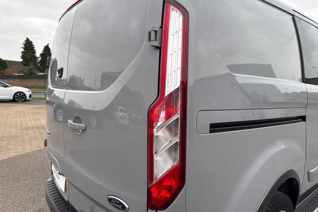 FORD Transit Custom Photo 18