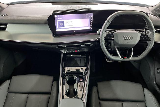 AUDI Q3 Photo 10