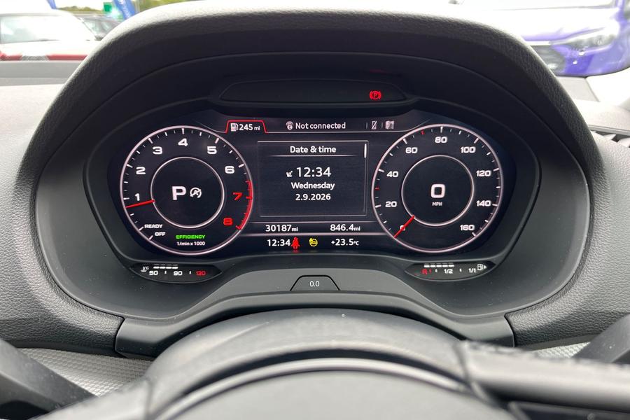 Audi Q2 Photo autoimg-267dc70a801e3b23f4ff4ac972692e9209304b02.jpg