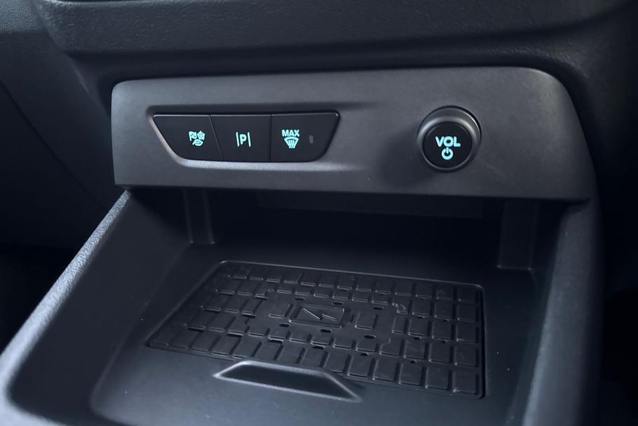 Used Ford E-TRANSIT COURIER 22