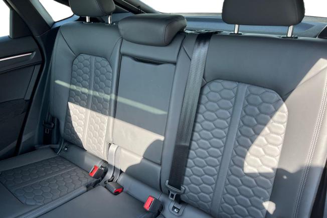 Audi RS Q3 Photo 9