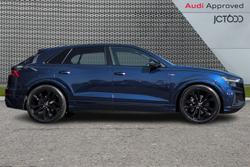 AUDI Q8 Photo 4