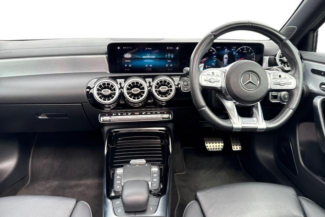 Mercedes-Benz A Class Photo 10