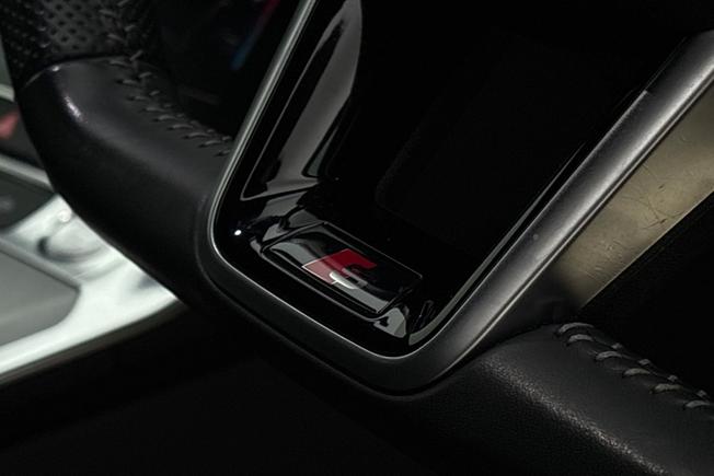 AUDI A6 Photo 25