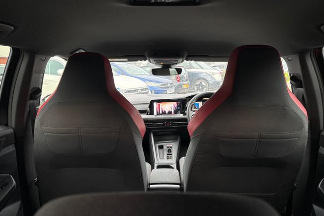 VOLKSWAGEN Golf Photo 45