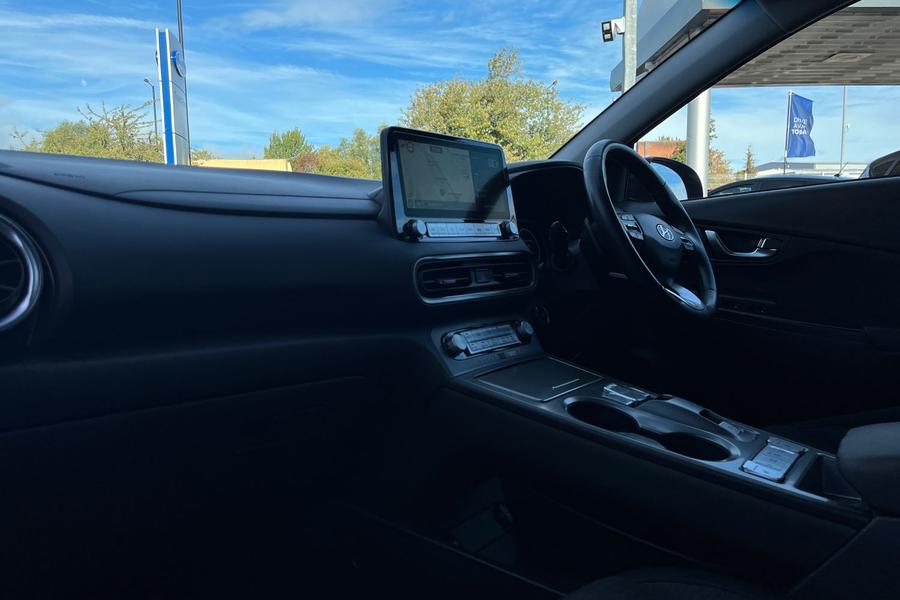 Hyundai KONA Photo autoimg-26914556c37210c8b359141299596f453c5e560c.jpg