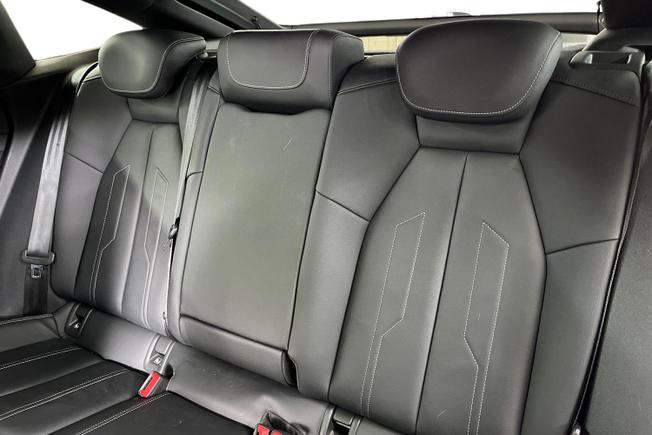 AUDI Q4 E-Tron Photo 9