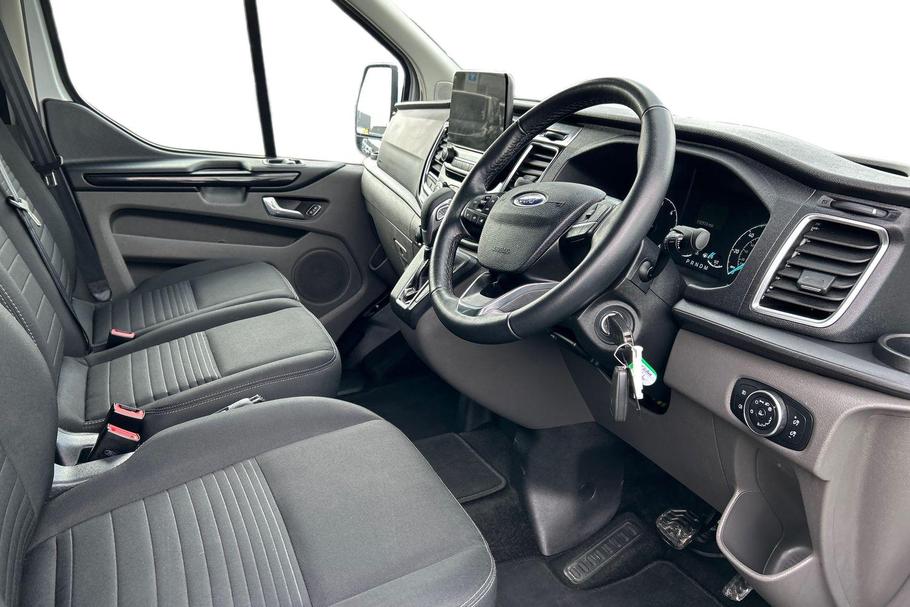 Used FORD TRANSIT CUSTOM HT71NXH 15