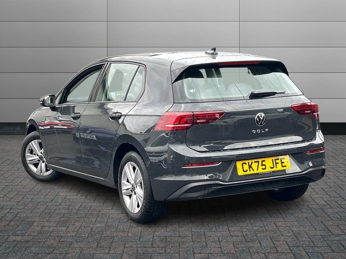 Volkswagen Golf Photo autoimg-26a2917df546d5f0f76f8d8f38ffadfbe33cd4ec.jpg