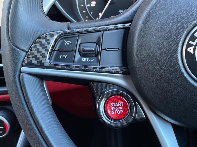 ALFA ROMEO Giulia Photo 16