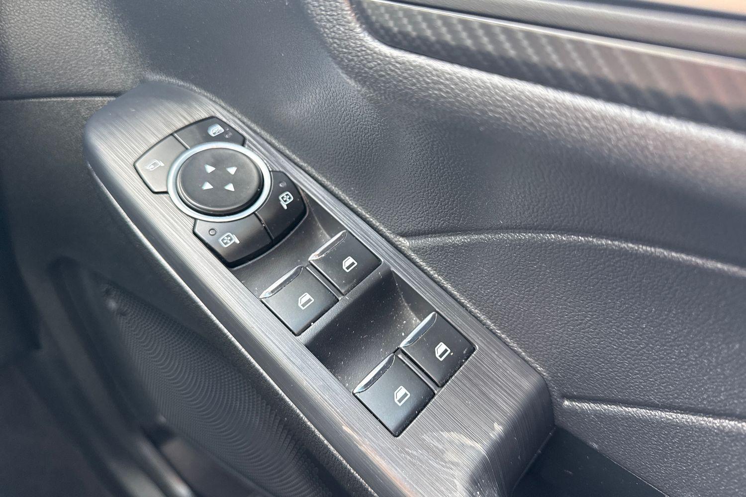 Ford KUGA Photo 15