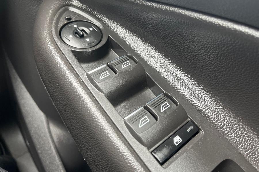 Ford KUGA Photo autoimg-26b31b3491163d0d17d99ac3cbc96f0bea51c9f6.jpg