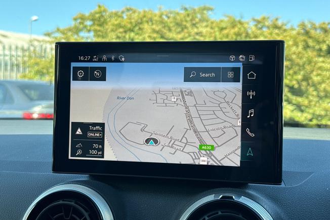 AUDI Q2 Photo 14